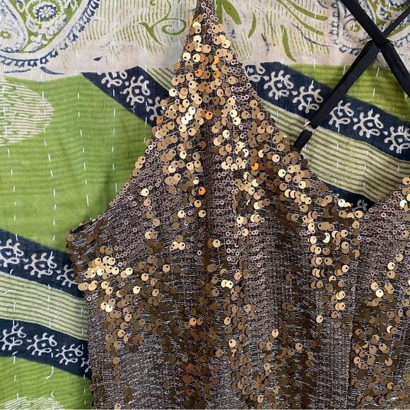 NWOT ASTR Gold Sequin Halter Top Mini Romper Size Medium - Picture 4 of 16